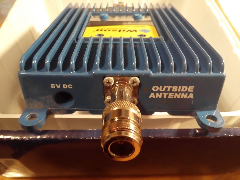 Усилитель телефонного сигнала Wilson 801245 AG SOHO 60 Cell Phone Boos