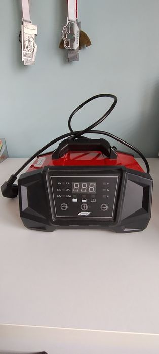 Prostownik,ładowarka mikroprocesorowa 10A BC710