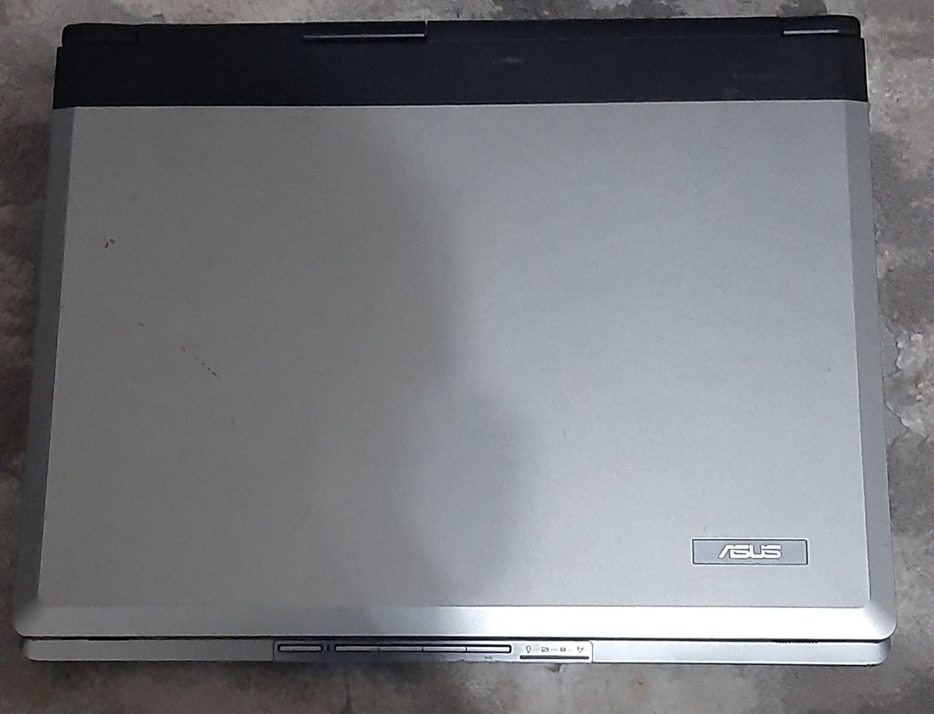 Portatil asus a6000