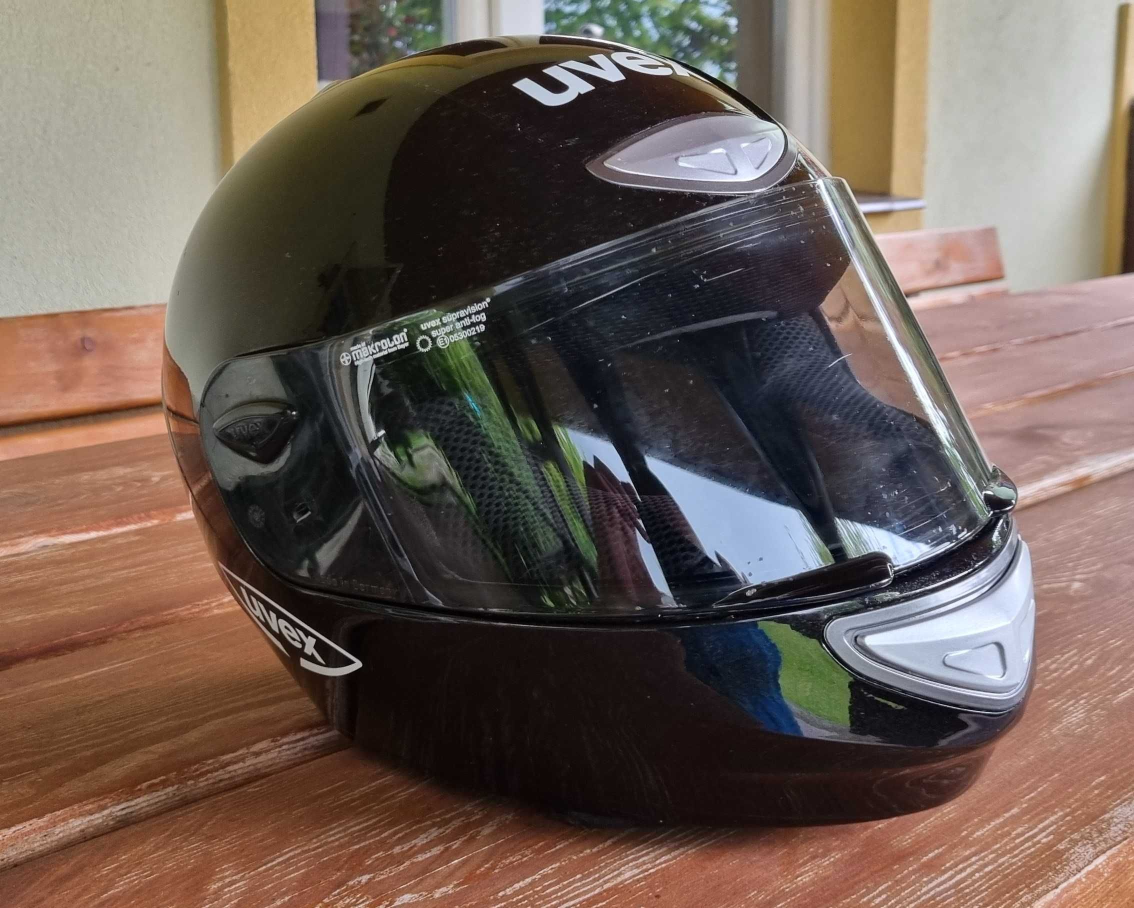 Kask motocyklowy Uvex Boss 525