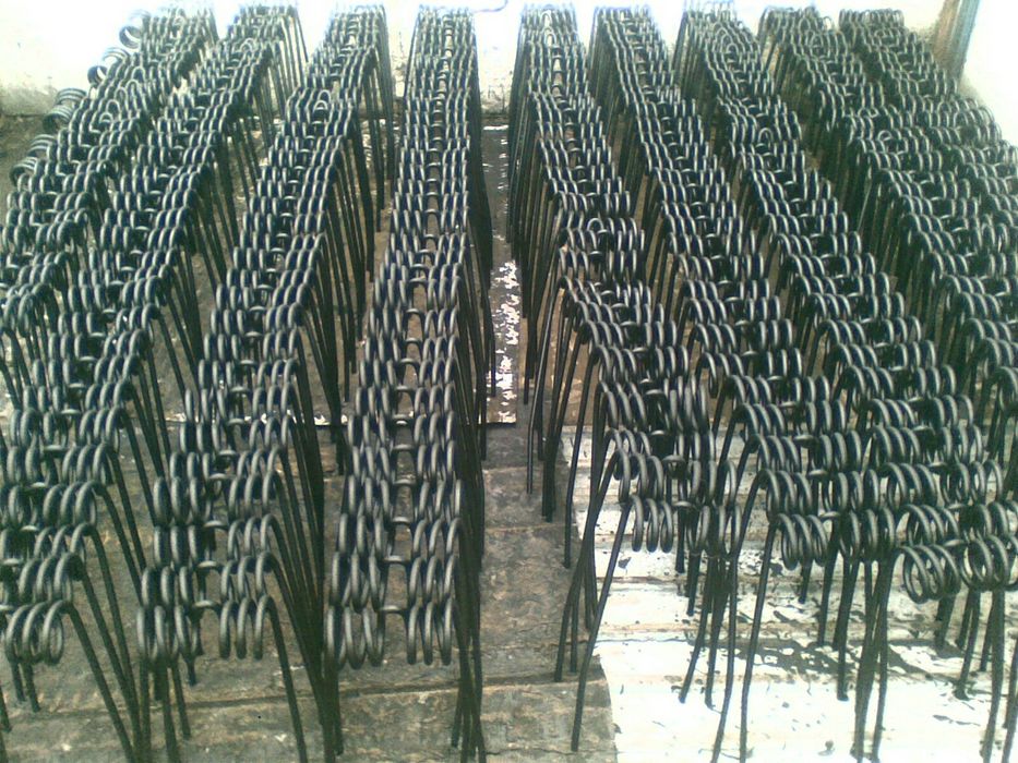 Пружина сжатия растяжения с зацепами для качели батута крепеж,кручения