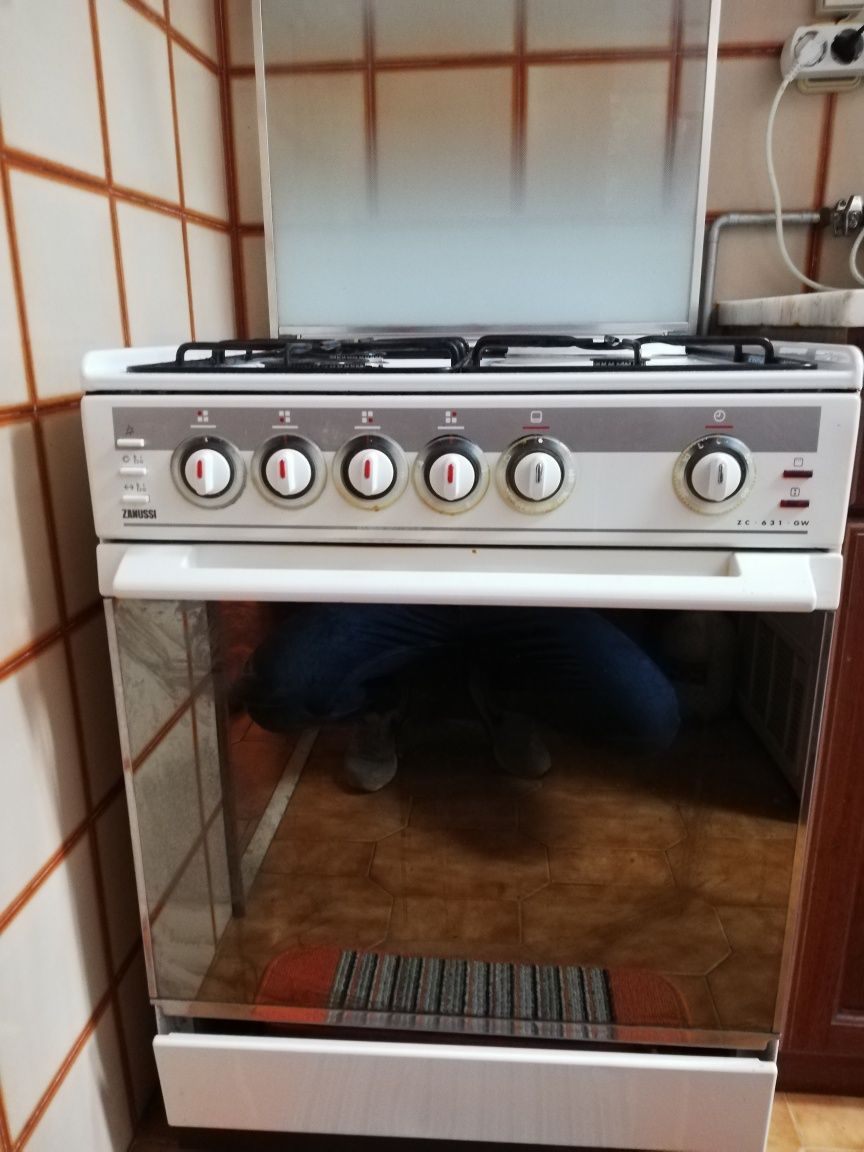 Fogão/forno zanussi