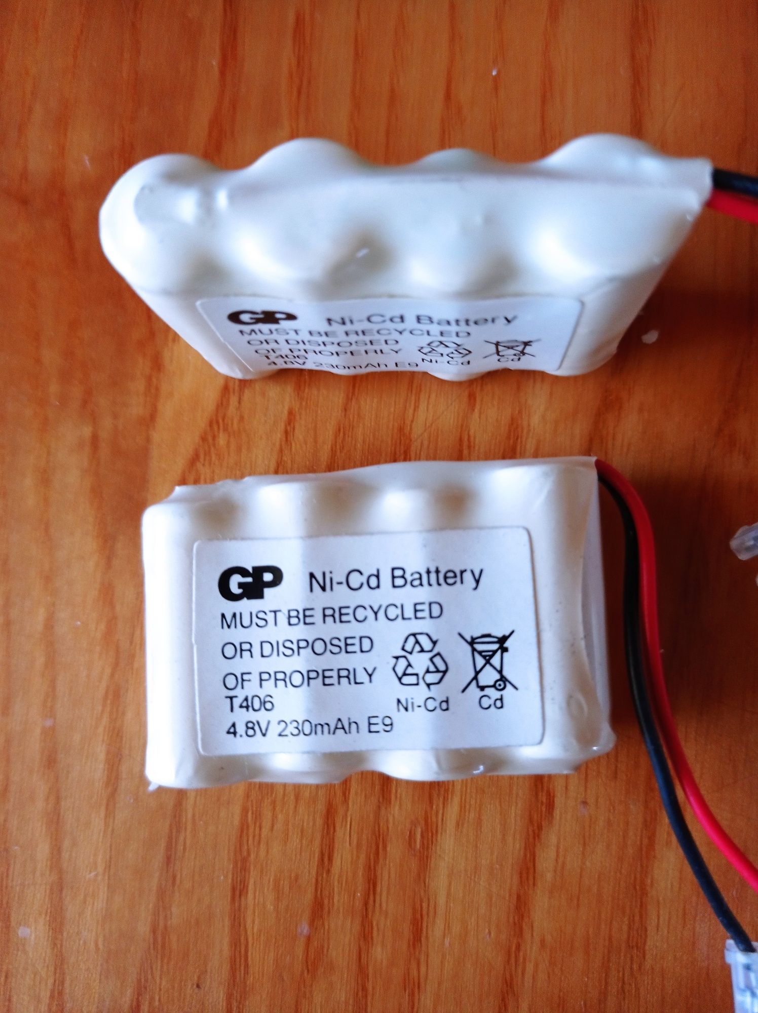 Akumulator NiCd 4,8V/230mAh