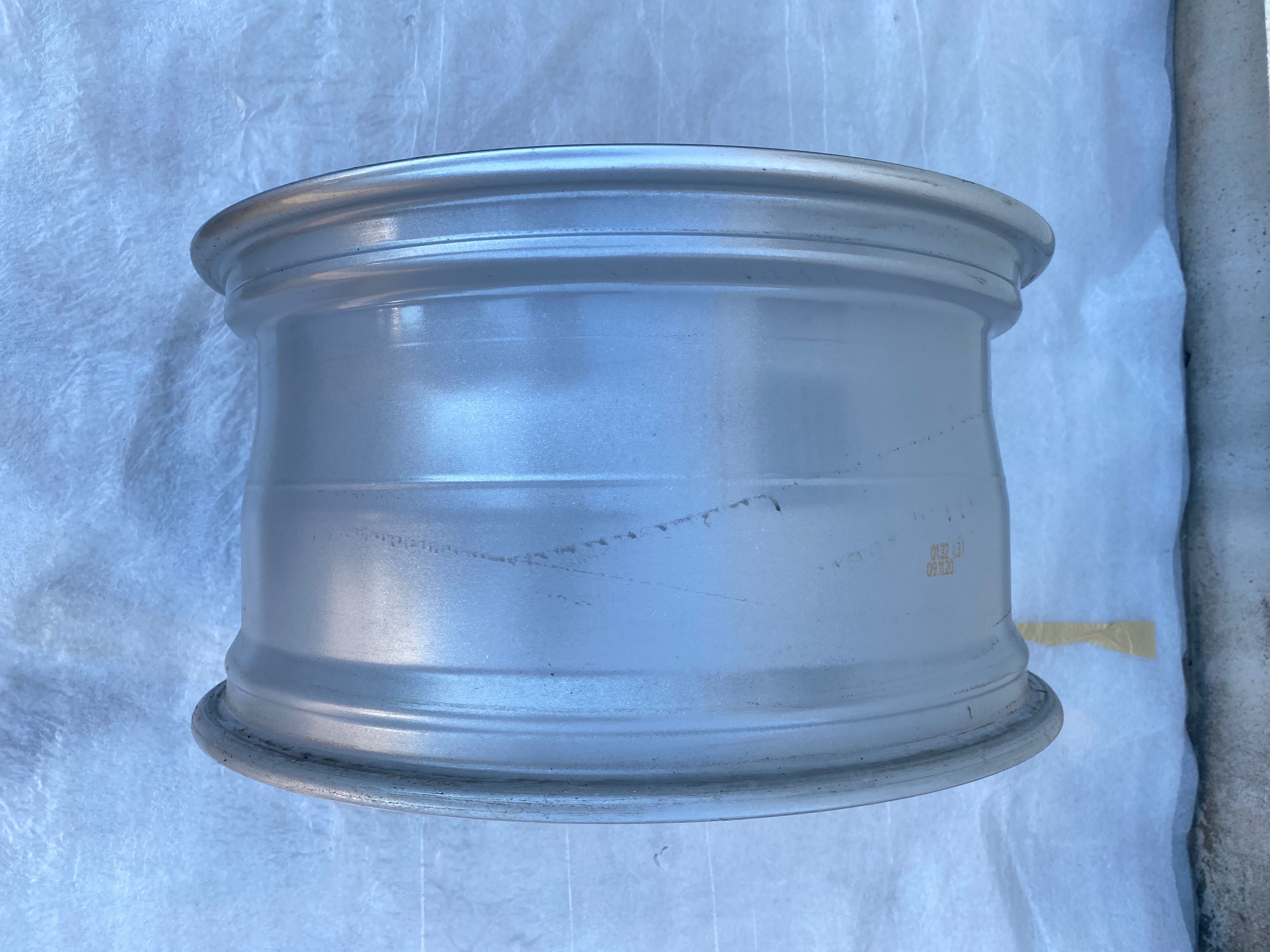 Felga Aluminiowa Jaguar F Type XF 5x108 ET27 9,5x19” idealna oryginał