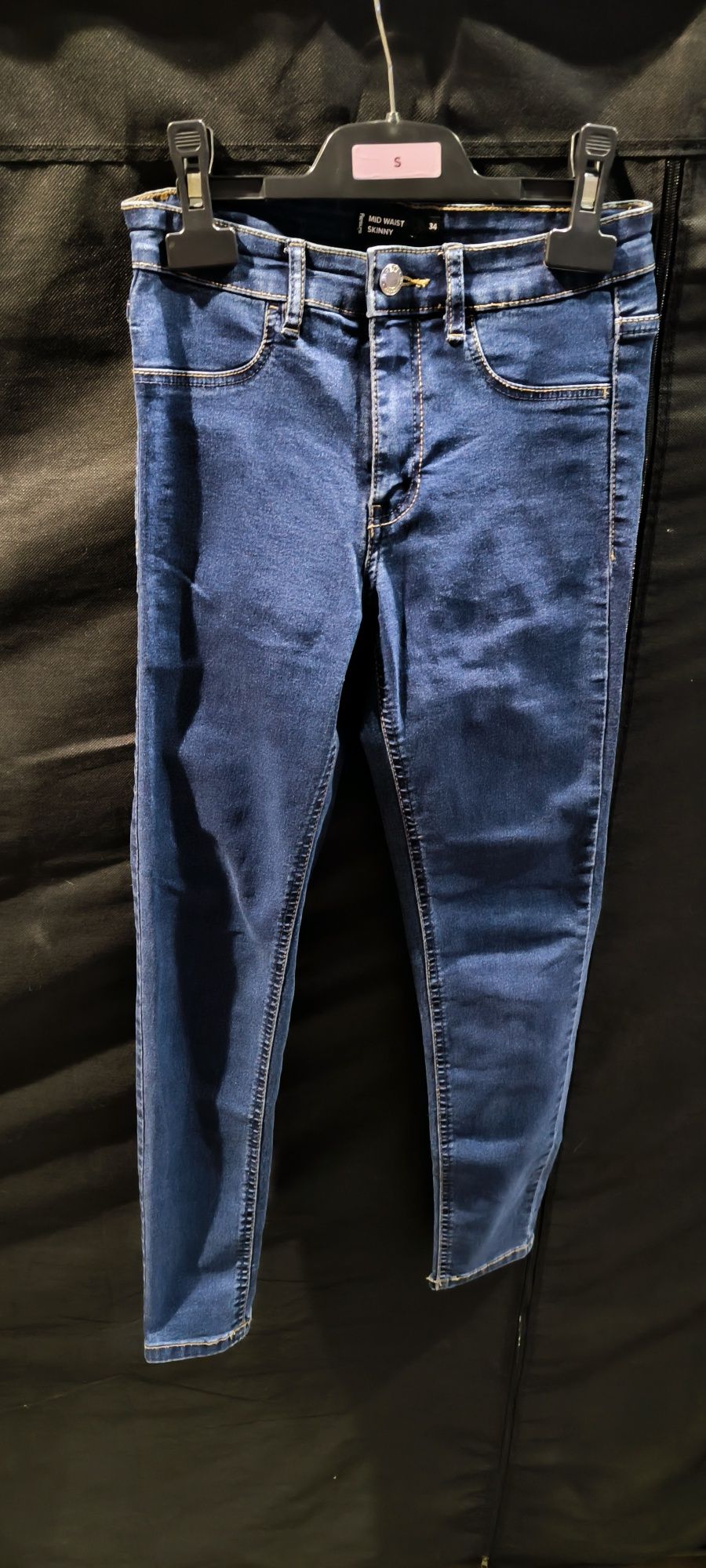 Spodnie jeans dla dziewczynki rozmiar 34