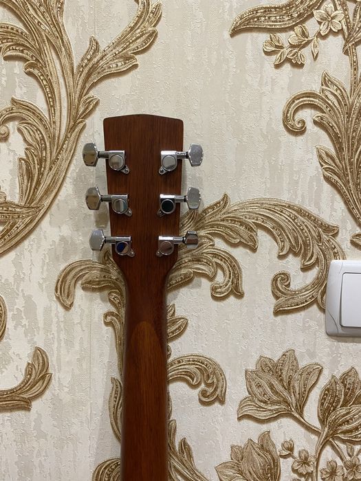 Гитара аккустическая 6 струн