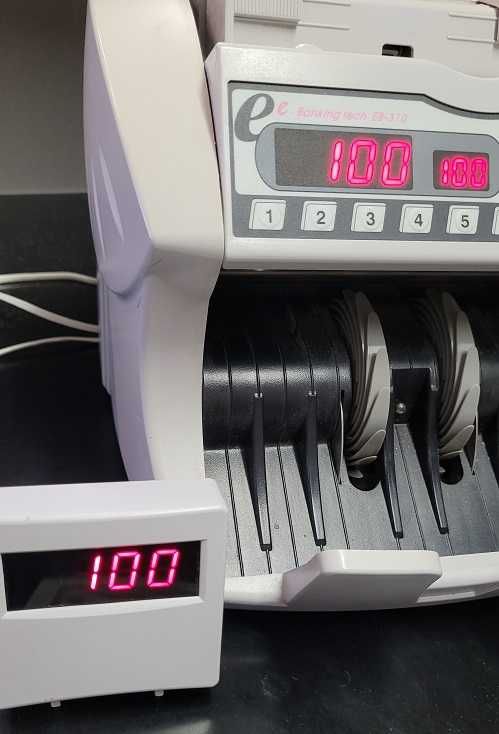 Wyświetlacz zewnętrzny do liczarki banknotów