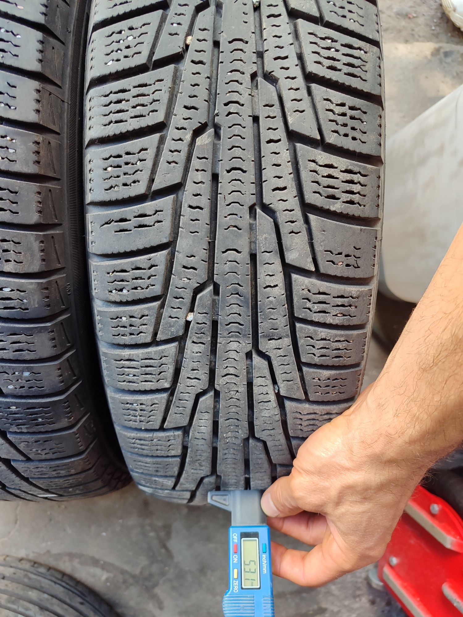 Резина зима 175.70.14 nokian.