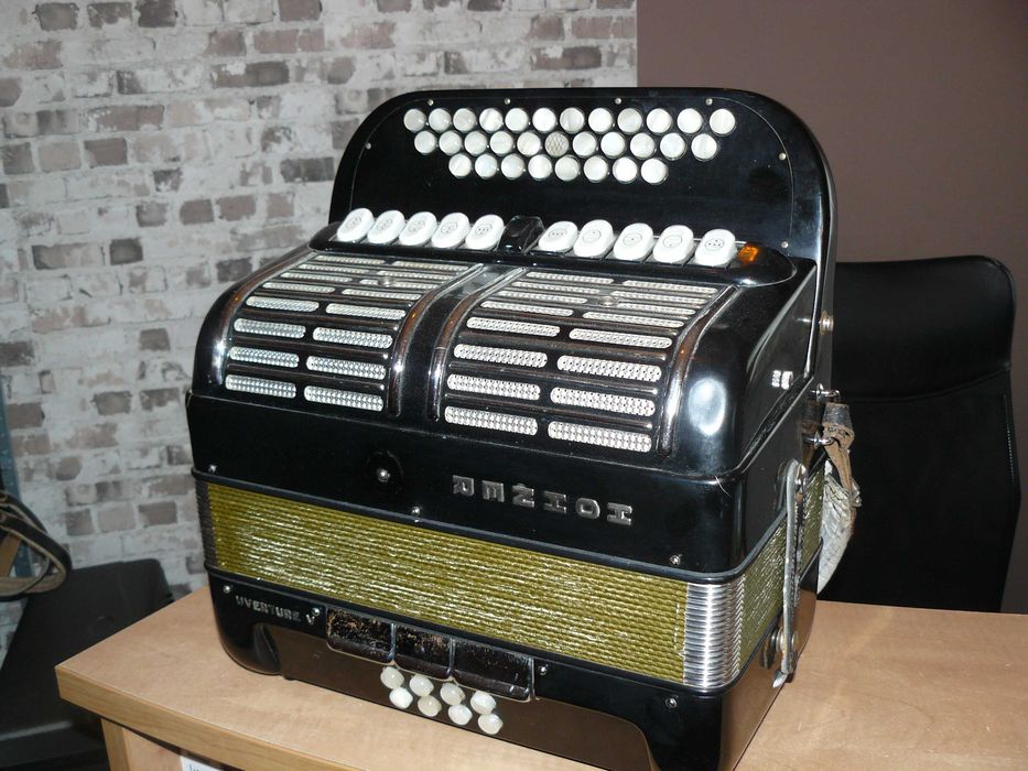 Hohner Overture 5-chórowa, C-F