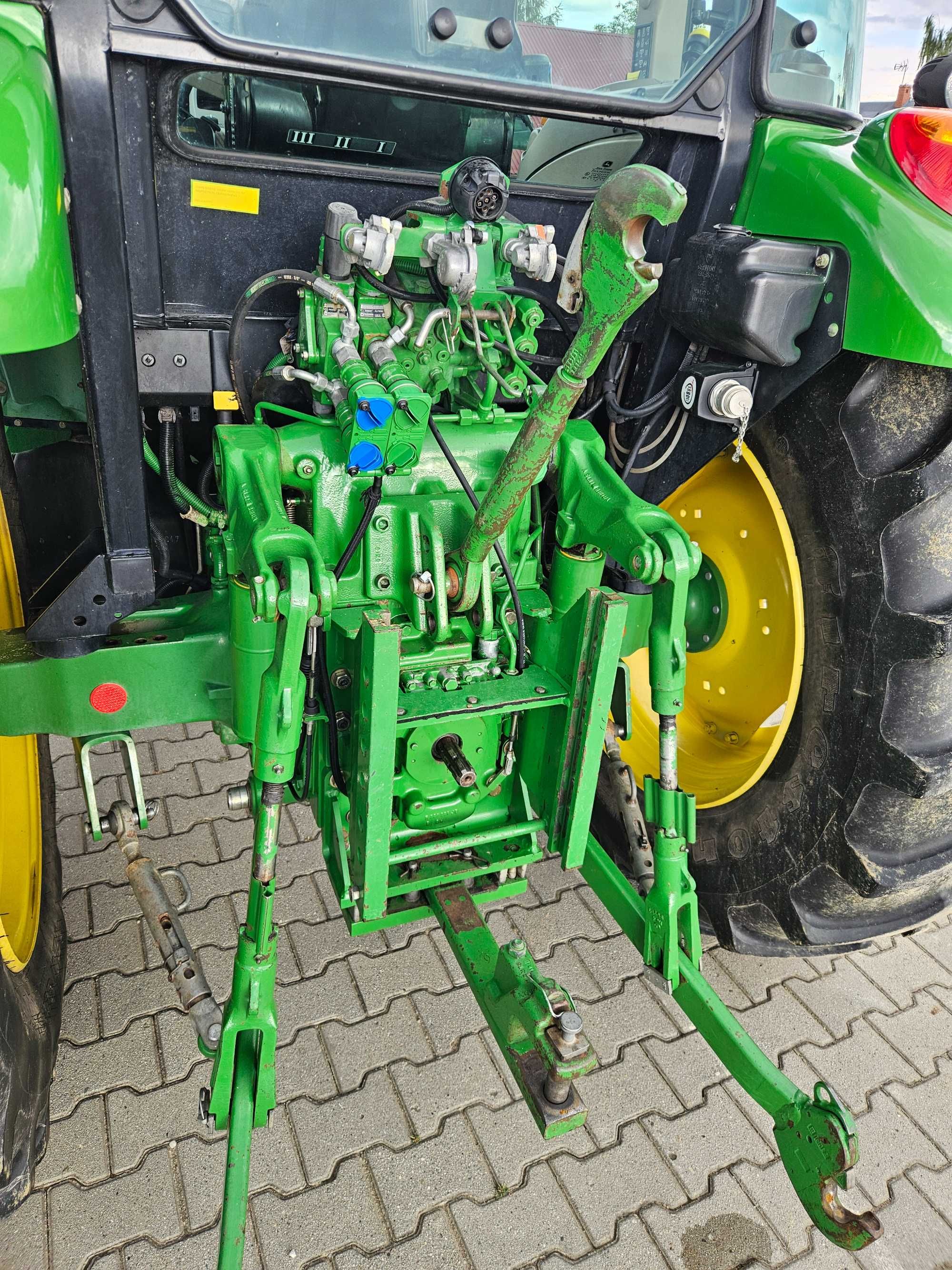 John Deere 5100R