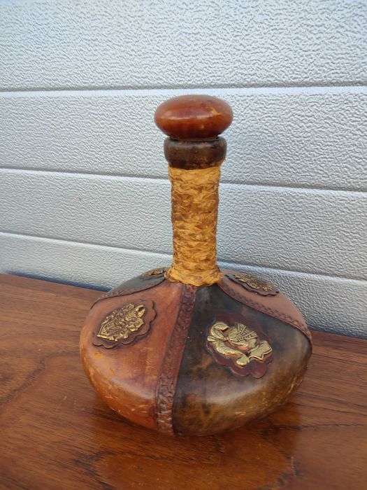 Włoska karafka wykonana z skóry - design - vintage - C