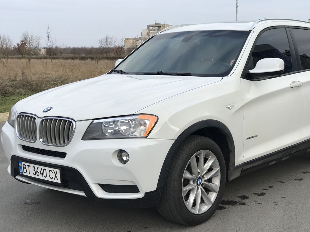 Продам BMW X3 F25 2012 год