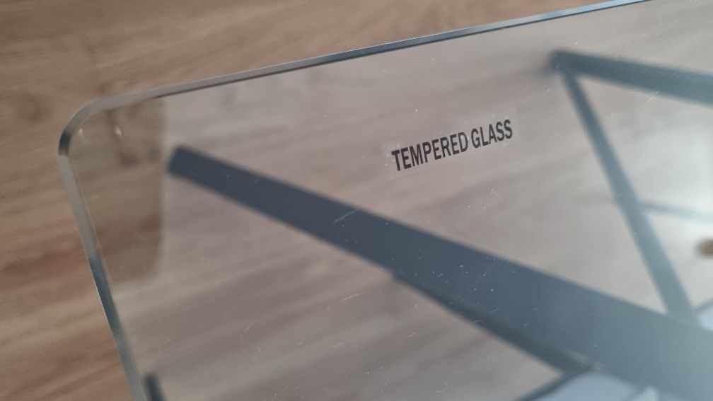 Mesa de refeição em vidro temperado