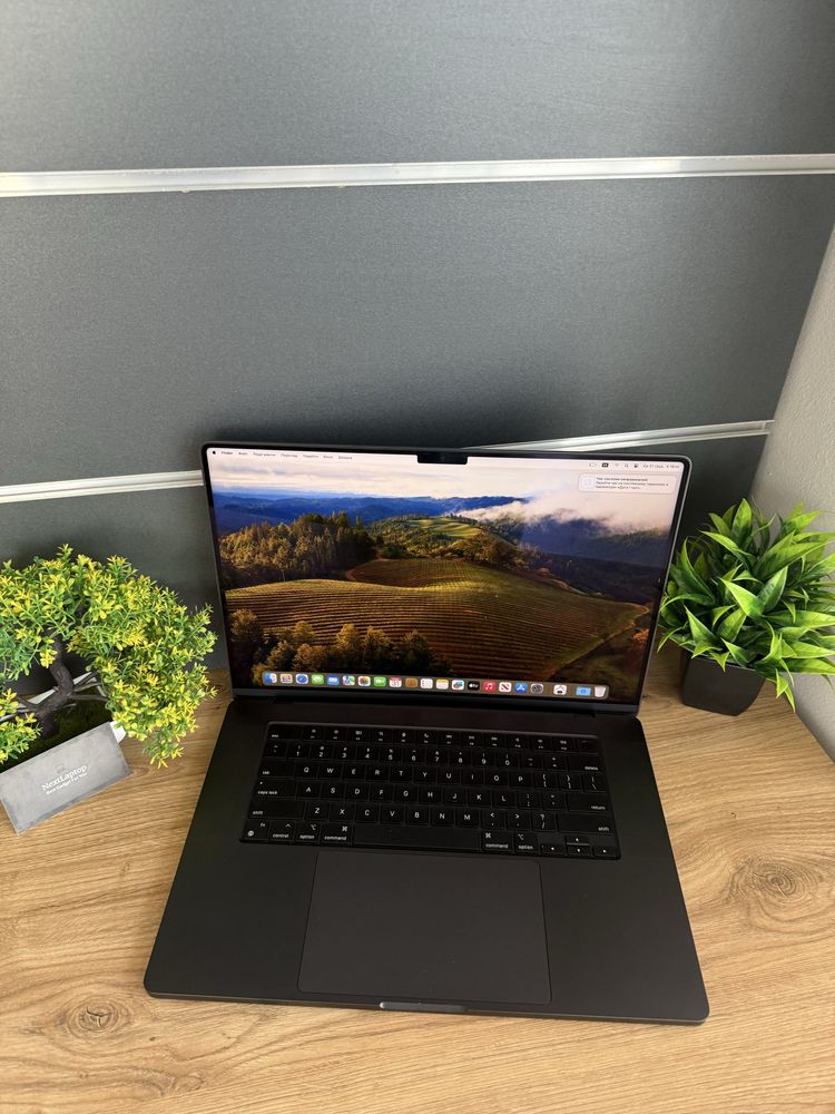 Apple MacBook M3 Pro 16" 36/1TB  !  Як Новий !  Open BOX