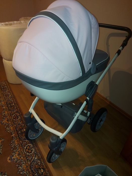 Wózek z gondolą sprawny czysty