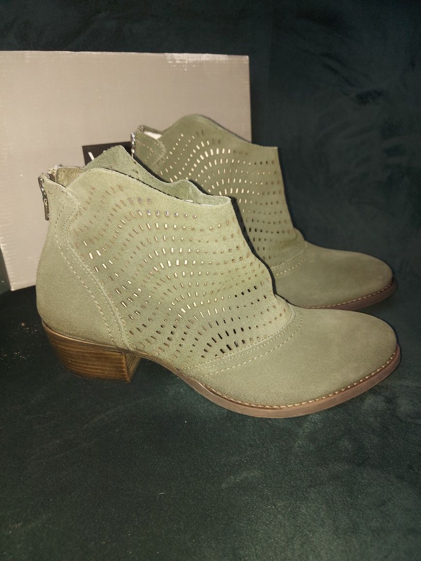 Kozaczki ażurowe ,khaki, botki, Venezia  40, zieleń