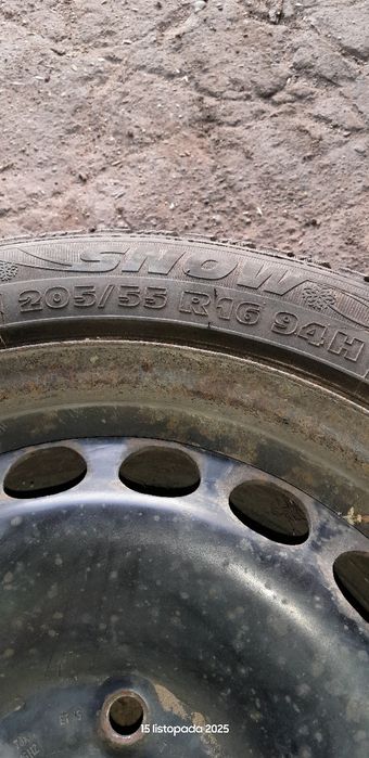 Opony zimowe z felgami od passata.