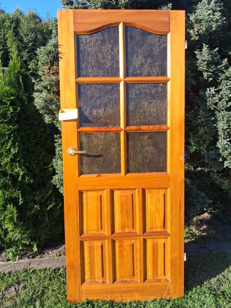 Drzwi drewniane 80 i 70
