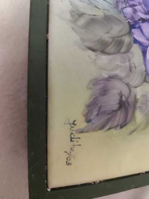 Caixa em madeira com azulejo