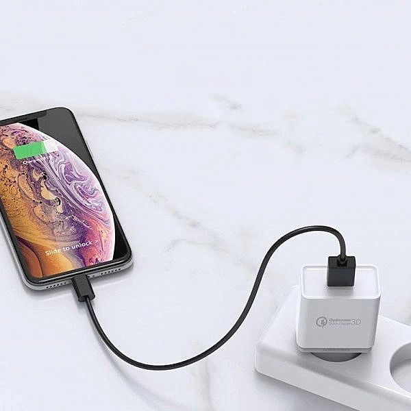 Ugreen Cd122 szybka ładowarka sieciowa Quick Charge 3.0/18w 3a Usb bia