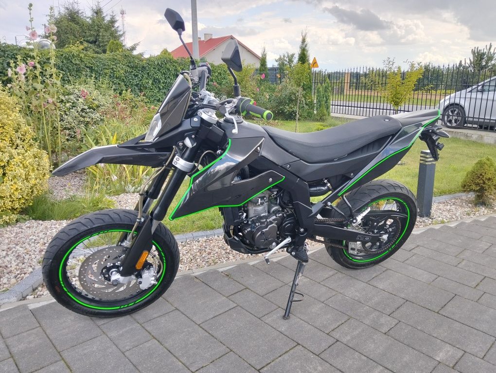 Malagutil XSM 125 SM **jak nowy** kat A1/B z Niemiec Transport