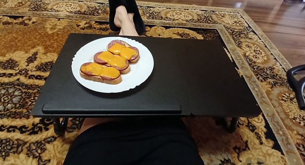 Стіл для ноутбуку, стіл для сніданку, стіл для читання