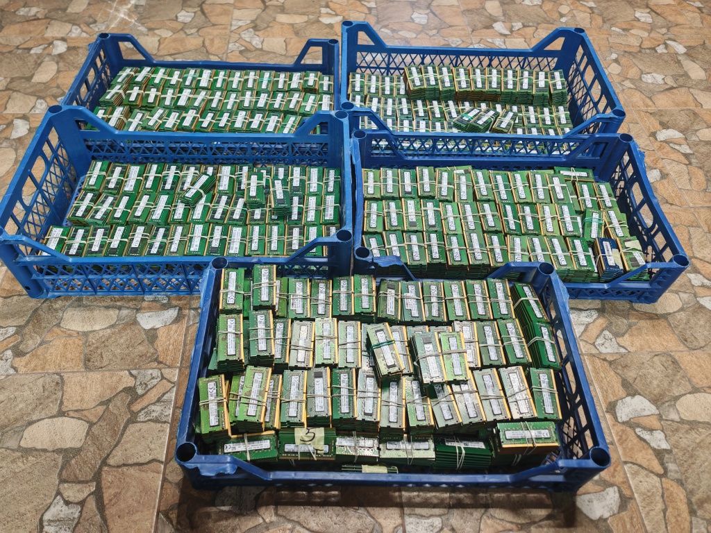 ОПТ DDR4 4/,8/16 Оперативна память/ Ram /ОЗУ/ різних фірм SODIMM DDR4