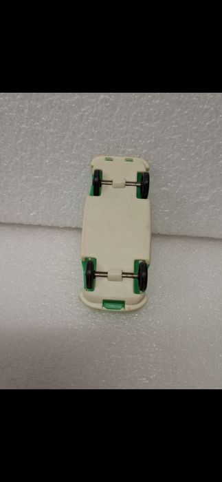 Zielone autko kioskowiec pl