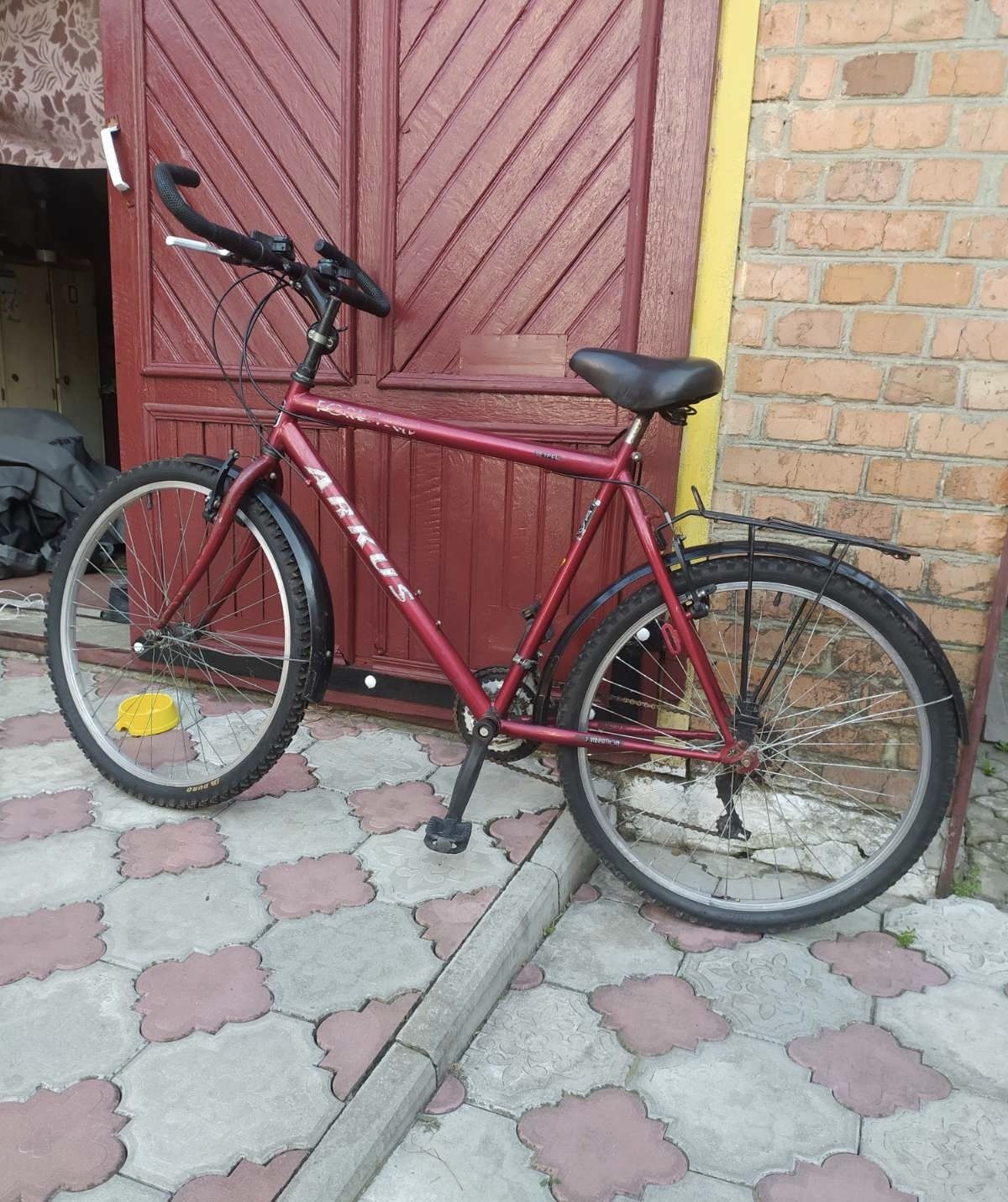 Велосипед в люск стані
