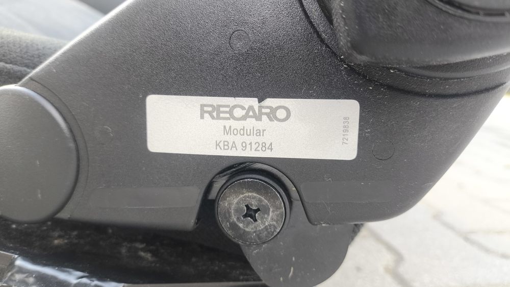 Sportowy kubełkowy fotel RECARO stan bdb uniwersalny prawy lewy