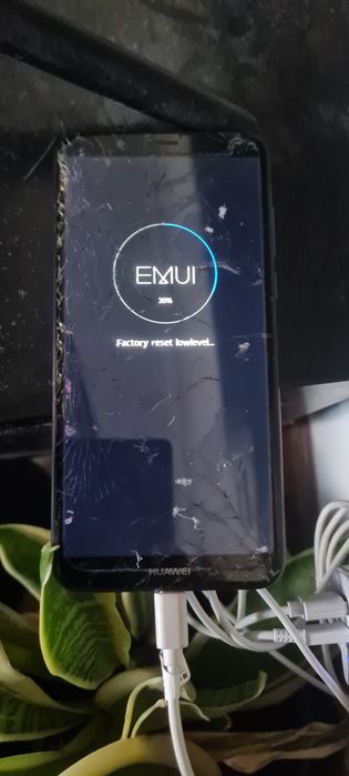 Huawei Y7 telemovel