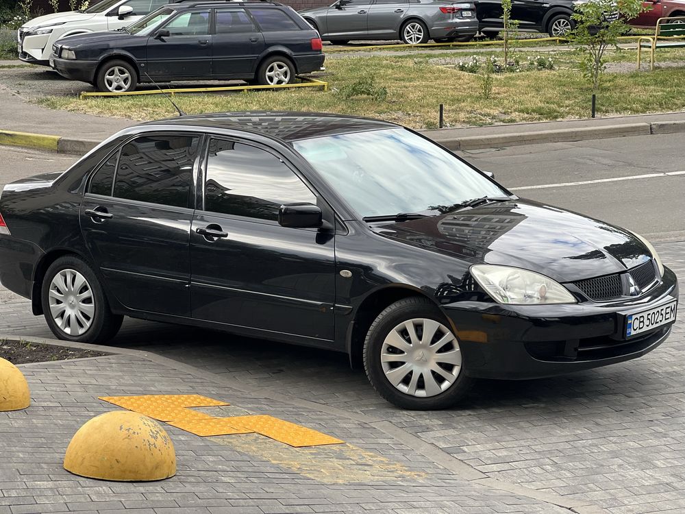 Продам авто лансер 9