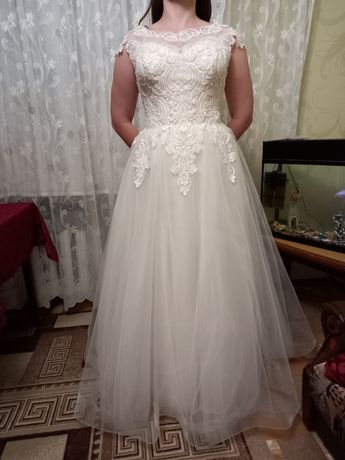 Весільня сукня 46-48 розмір