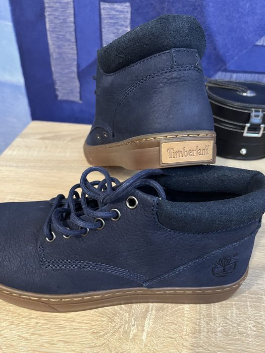 Продаются ботинки»Timberland”