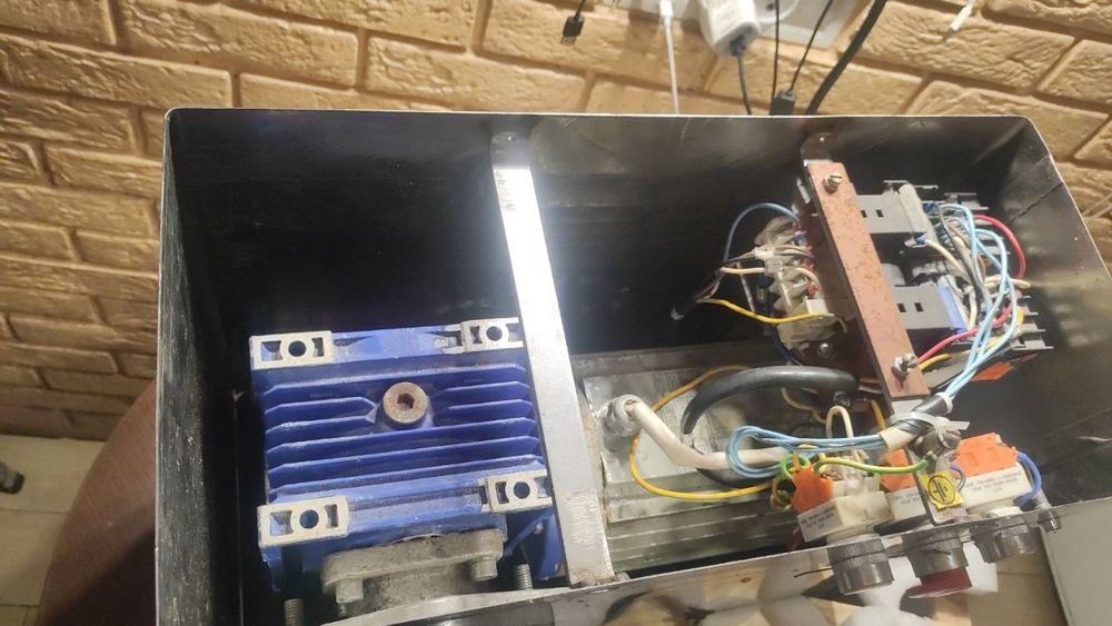 Продам м'ясорубку МІМ 300М