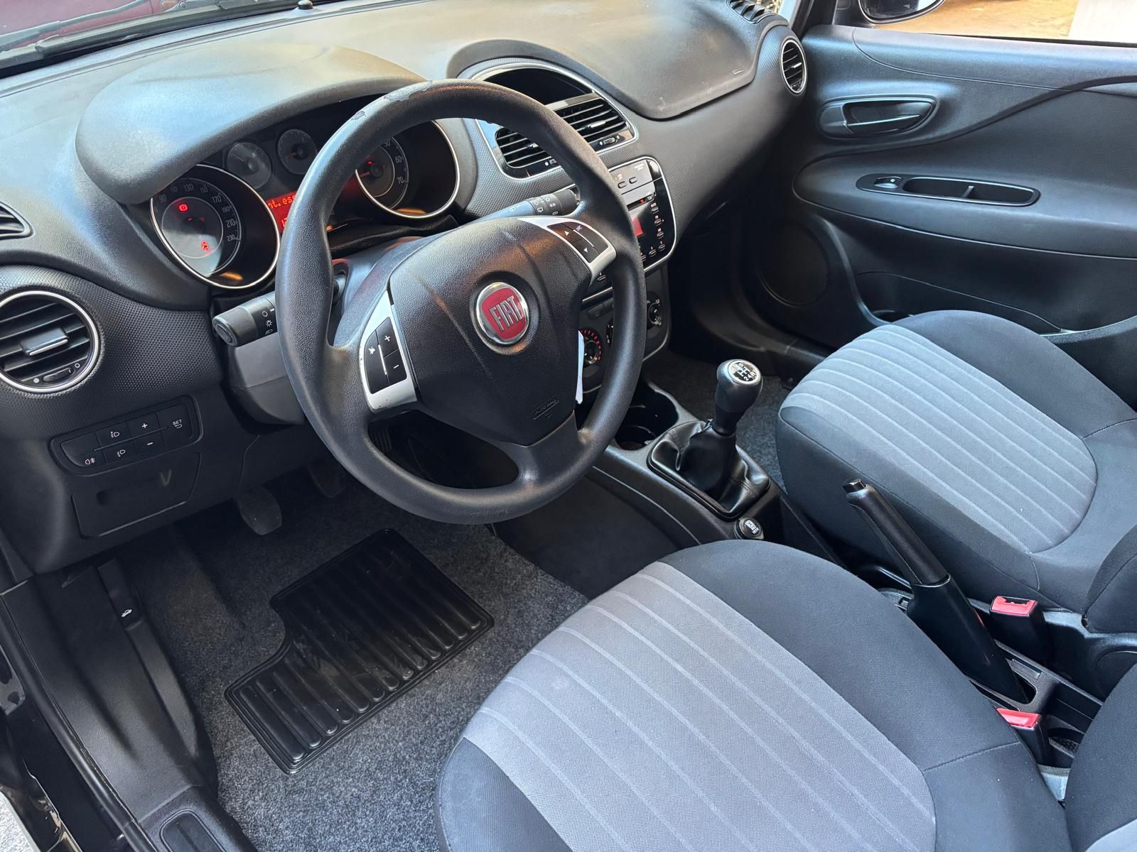 Fiat Punto 1.3M-Jet S&S ano 2017