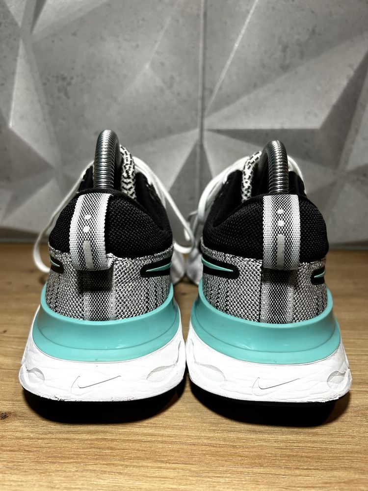 Buty do biegania Nike React Infinity Run 42 Unisex