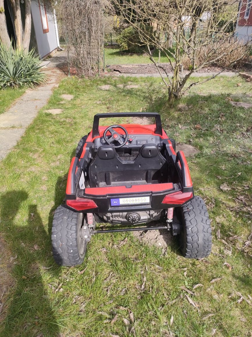 Autko elektryczne 4x4