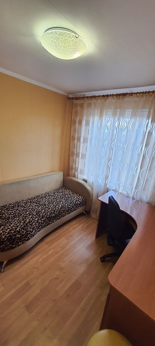 Продається 3-кімн квартира, з меблями та технікою