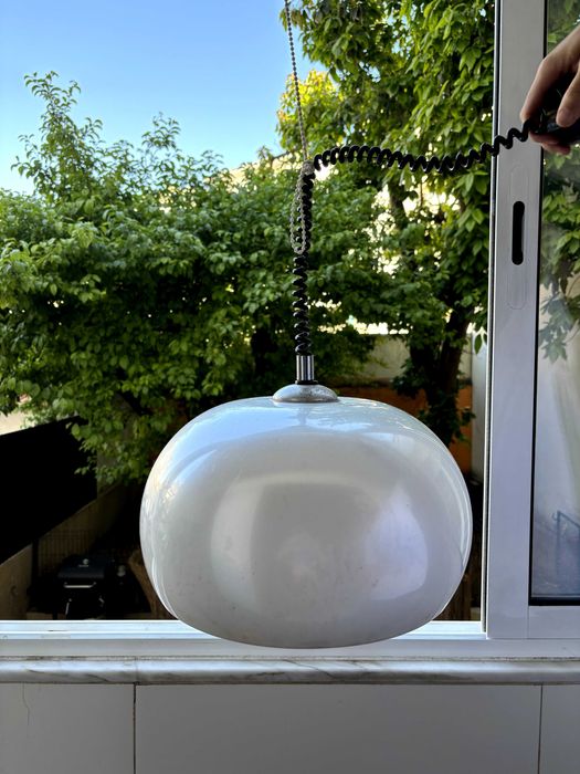 Candeeiro vintage branco marfim dos anos 70