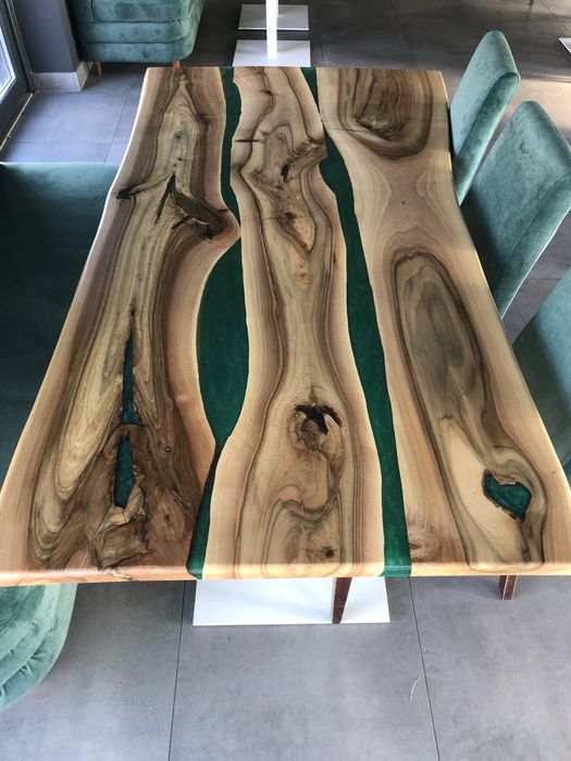 Столи Луцьк Стіл з горіха та епоксидной смоли