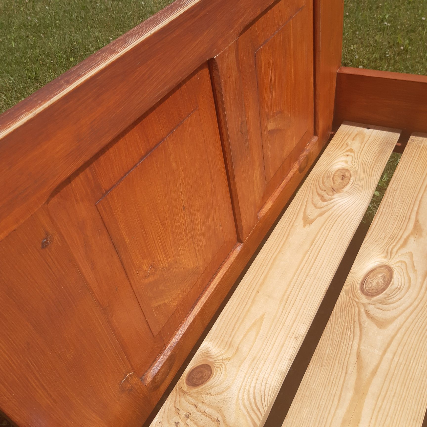 Drewniane łóżko Bardzo solidne 190x90