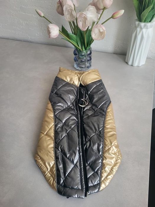 Одяг для собак жилетка