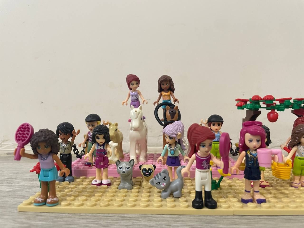 Подам LEGO FRIENDS оригінал 4 набори