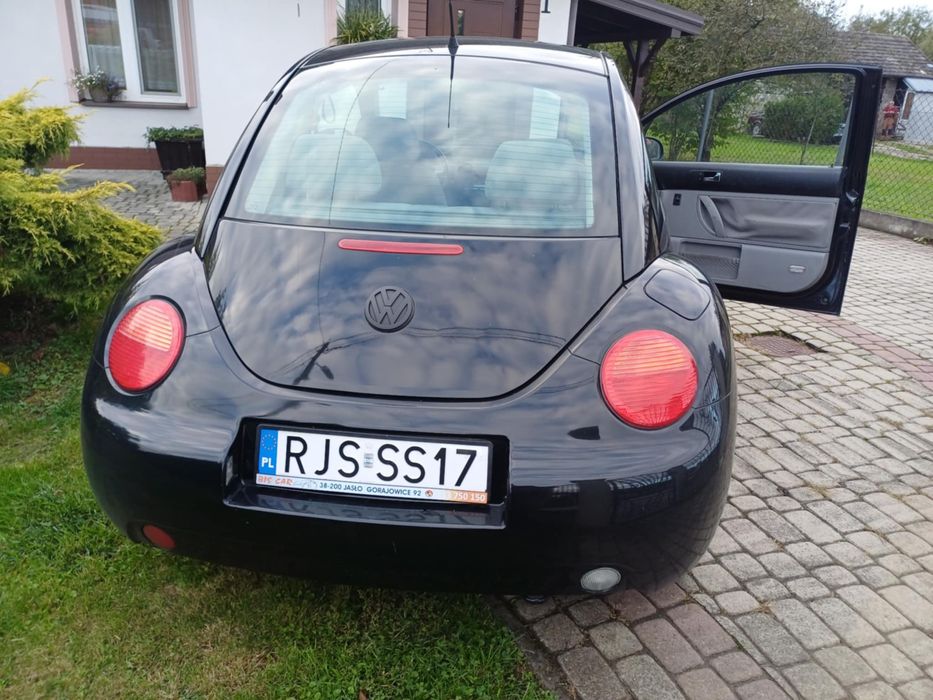 Volkswagen NewBeetle 2001