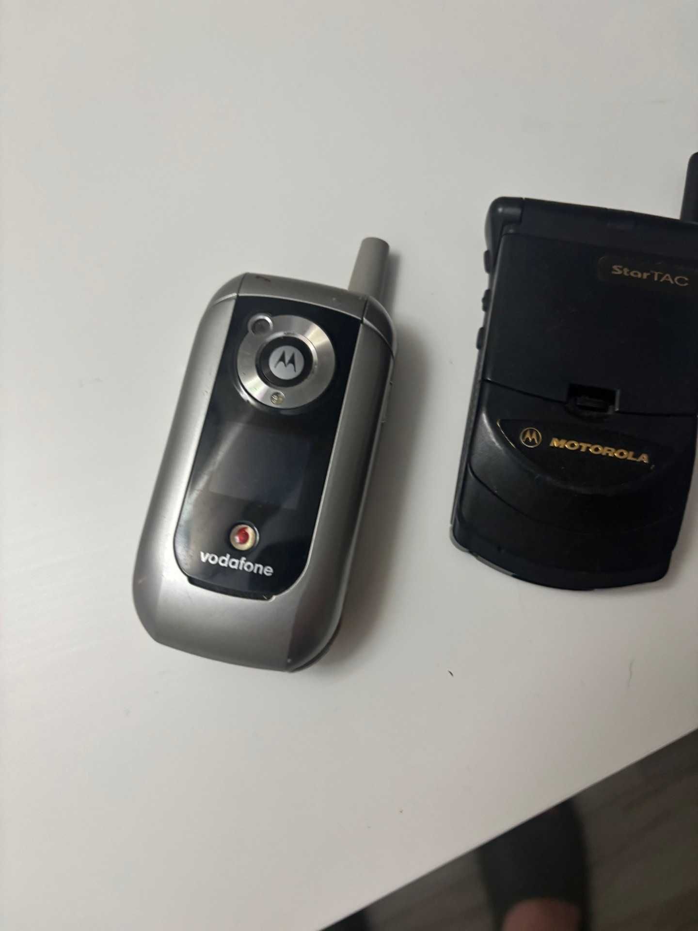 Lote de 2 telemóveis Motorola para peças – 40 € (Negociável)