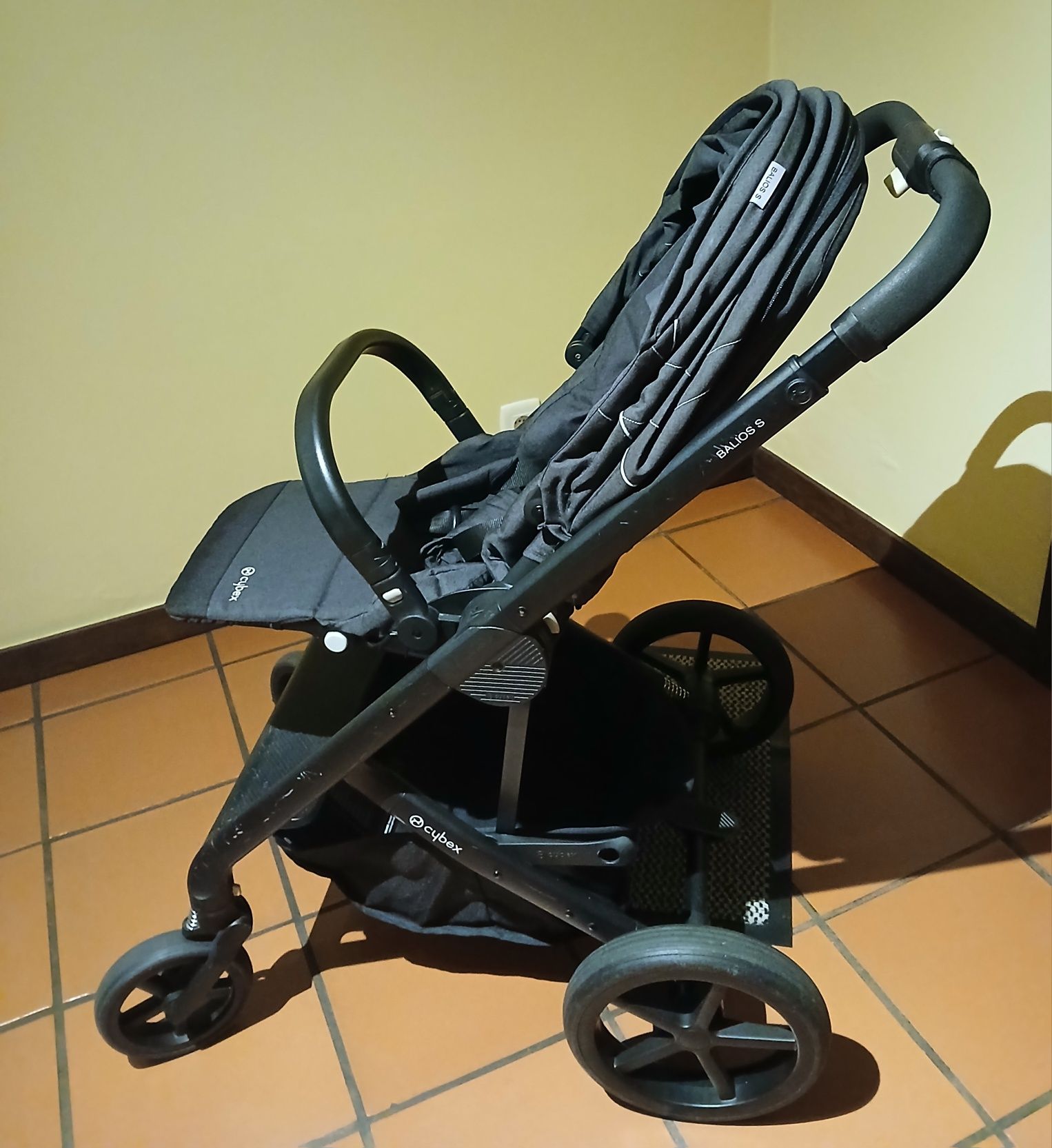 Ovo + Carrinho de Passeio CYBEX