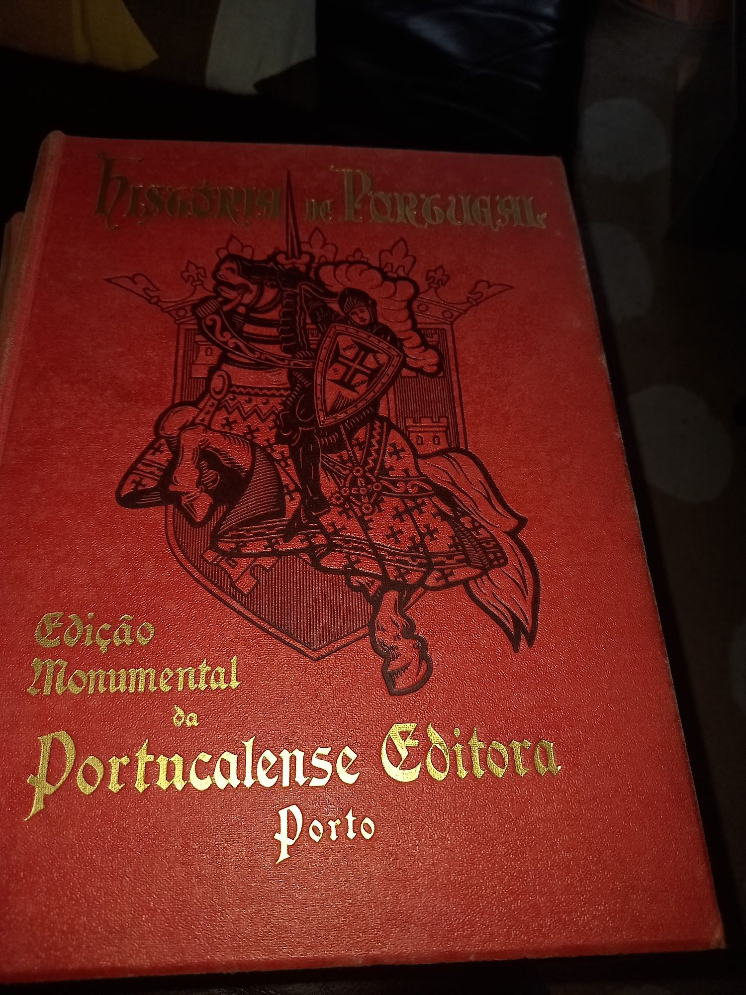 História de  Portugal  -edição monumental  da  Portucalense  Editora