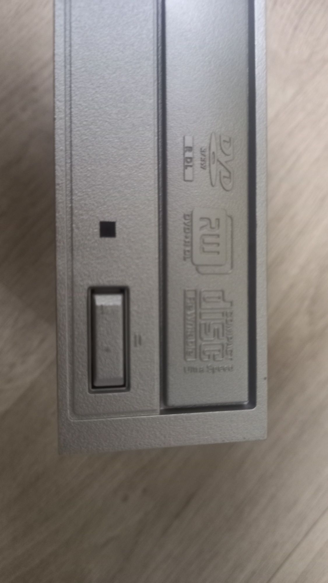 Продам дисковод IDE, для компьютера