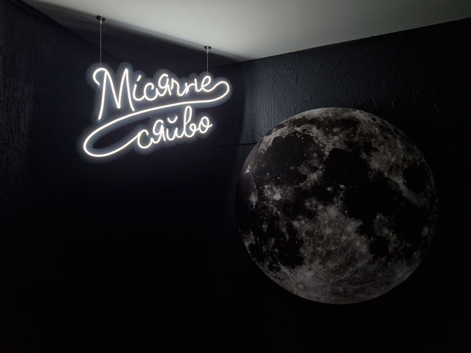 Вивіски, банера, таблички